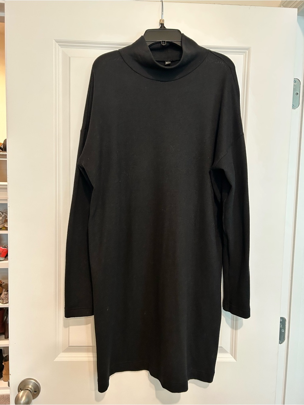 UNIQLO Black Turtleneck Knit Sweater Dress Size Medium